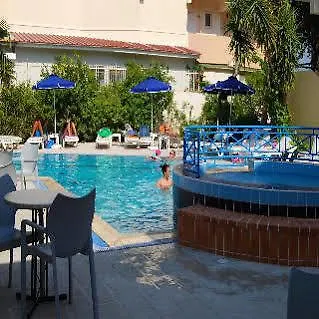 Apartahotel Artemis 3*